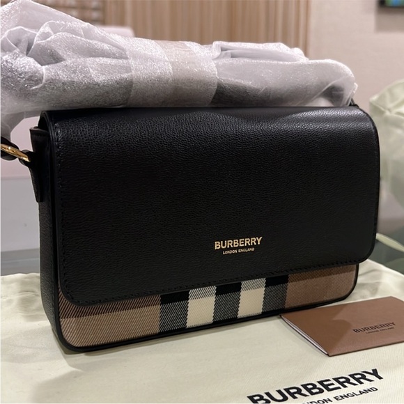 🔥🔥🔥100% Authentic Burberry Crossbody bag - Picture 10 of 12